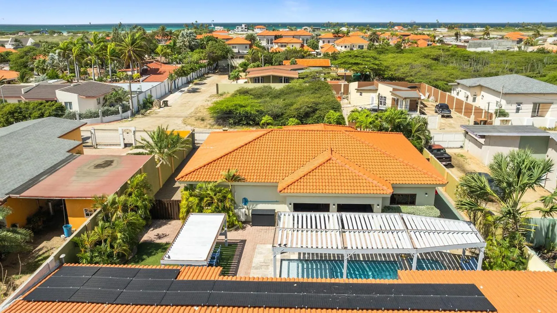 Villa 3 Min To Beach W Pool, Jacuzzi & Gym By Top Tier Palm Beach Aruba